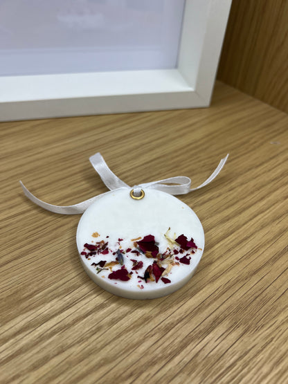 Round Natural Air Fresheners. (Pack of 3 units)